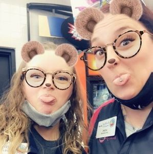 Meet your Posher, Tracy